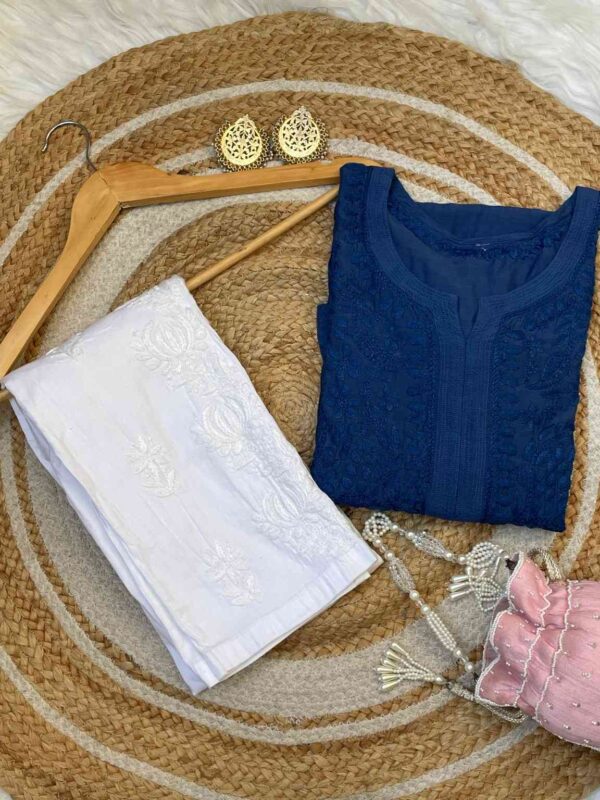 ZOHRA Chikankari Modal Kurta