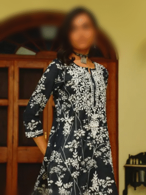 AAYAT Chikankari Mul Mul Kurta