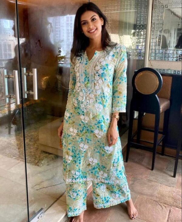 NAINA Chikankari Mul Mul Kurta Set