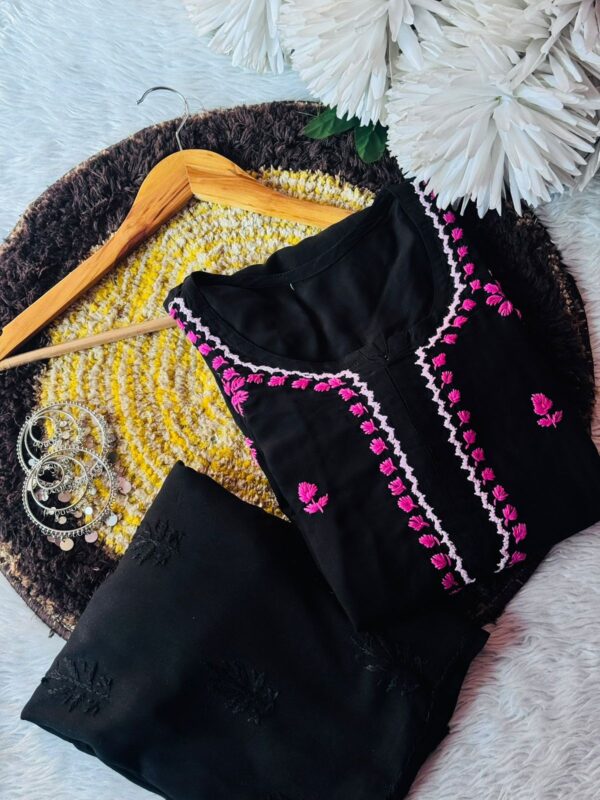 MODAL Chikankari Long Kurta